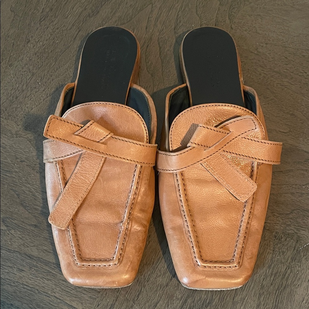 Women's I.N.K. Slip-On Loafers Sz 37